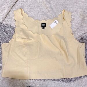 NWT- GAP- XXL. Linen Crop Top